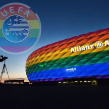 Το γήπεδο «Allianz Arena» στο Μόναχο και το logo της UEFA στα χρώματα της ΛΟΑΤΚΙ κοινότητας