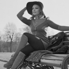 Η Raffaella Carra σε παγκάκι στο Λονδίνο, 17 Ιανουαρίου 1972