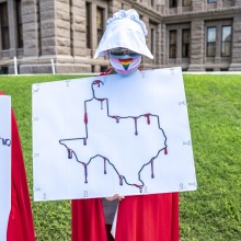 Διαδηλωτές στο Τέξας που διαμαρτύρονται για το νόμο κατά των αμβλώσεων