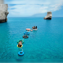 Η Louis Vuitton φωτογραφίζει τα προϊόντα της στη Μήλο