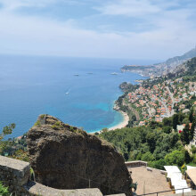 Η θέα από το κάστρο στο Roquebrune-Cap-Martin, στο βάθος φαίνεται το Μονακό
