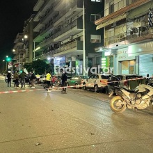 Τροχαίο στη Θεσσαλονίκη: Ντελιβεράς παρασύρθηκε από αυτοκίνητο