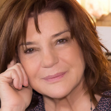 Η συγγραφέας Φωτεινή Τσαλίκογλου