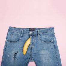 Είναι πολλές πλέον οι τηλεοπτικές σειρές που δείχνουν full ανδρικό γυμνό και πέη. Τι συνέβη ξαφνικά και ξεπεράστηκε το ταμπού;