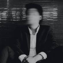 άντρας χωρίς πρόσωπο