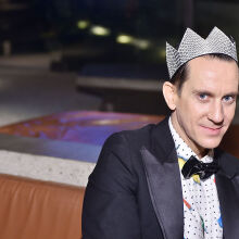 Jeremy Scott: Ο σχεδιαστής βασιλιάς της ποπ τρέλας