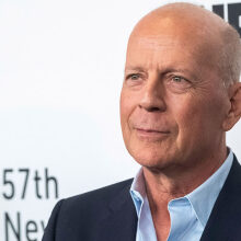 Μπρους Γουίλις: Τα «Χρυσά Βατόμουρα» ανακάλεσαν την υποψηφιότητα του ηθοποιού μετά τη διάγνωση