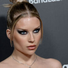 Lottie Moss: Τι γνωρίζουμε για τη ζωή και την καριέρα της αδελφής της Κέιτ Μος, που είναι επίσης μοντέλο.