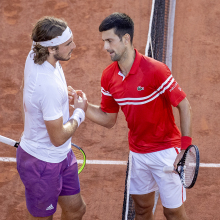 Στέφανος Τσιτσιπάς και Νόβακ Τζόκοβιτς στον τελικό του Ρολάν Γκαρός