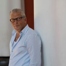 Ο καλλιτέχνης Γιαν Φαμπρ καταδικάσθηκε σε φυλάκιση 18 μηνών