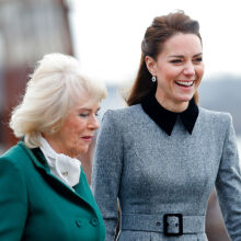 Γιορτή της Μητέρας: Πώς να τιμήσετε εξίσου τη μητέρα και την πεθερά σας - Όλα τα σενάρια.