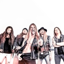 Το συγκρότημα H.E.A.T.