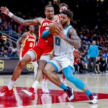 Μάιλς Μπρίτζες: Η σύζυγός του δημοσίευσε φωτογραφίες και τον κατηγορεί για ξυλοδαρμό