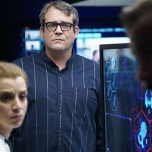 Στιγμιότυπο από τη σειρά της Cosmote TV «Έτερος Εγώ» και συγκεκριμένα το «Έτερος Εγώ - Κάθαρσις»