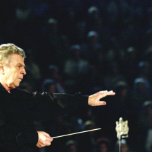 Ο Μίκης Θεοδωράκης