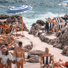 Συμβουλές και πληροφορίες για την σωστή χρήση των αντηλιακών σε μεγάλους αλλά και παιδιά.