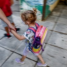 Tips για την προσαρμογή των παιδιών στο σχολείο: Πώς να βοηθήσετε τα παιδιά σας για τη νέα εμπειρία τους.