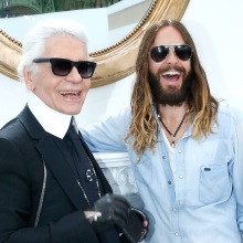 Ο βραβευμένος με Όσκαρ Τζάρεντ Λέτο θα υποδυθεί τον Καρλ Λάγκερφελντ, σε μια ταινία για τη ζωή του σχεδιαστή μόδας και καλλιτεχνικού διευθυντή του οίκου Chanel.