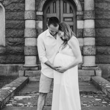 Ζευγάρι που περιμένει μωρό