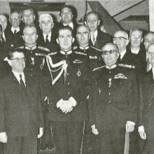 Η Κυβέρνηση Κόλλια μετά την ορκωμοσία της με τον Βασιλιά Κωνσταντίνο.