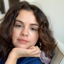 Η απάντηση της Σελένα Γκόμεζ στα σχόλια για την αύξηση βάρους από τα φάρμακα για το αυτοάνοσό της - Κατακεραυνώνει την τακτική του body shaming. 