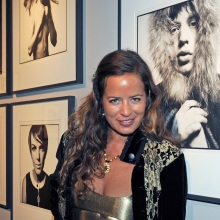 Τζέιντ Τζάγκερ: Πρόστιμο 2.200 ευρώ επιβλήθηκε στην κόρη του Μικ Τζάγκερ των Rolling Stones, για επίθεση σε αστυνομικό στην Ίμπιζα.