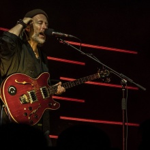 Τομ Γιορκ: Nέα έργα ζωγραφικής σε συνεργασία με τον Στάνλεϊ Ντόνγουντ παρουσιάζονται στο Λονδίνο - Οι δύο καλλιτέχνες συνδέθηκαν μέσα από τους Radiohead. 