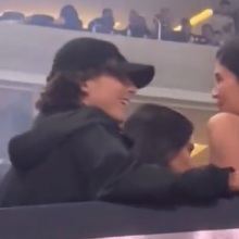 Κάιλι Τζένερ - Τιμοτέ Σαλαμέ: Κοινή εμφάνιση σε συναυλία της Μπιγιόνσε - Βίντεο στα κοινωνικά δίκτυα φέρονται να επιβεβαιώνουν τη ρομαντική τους σχέση.