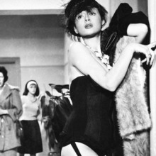 Η Μάρθα Καραγιάννη σε στιγμιότυπο από ταινία