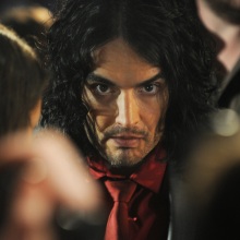 Βρετανία: Το YouTube ανέστειλε τη λειτουργία του καναλιού του Ράσελ Μπραντ, μετά τις κατηγορίες που διατυπώθηκαν εις βάρος του για σειρά σεξουαλικών επιθέσεων.