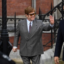 Έλτον Τζον: Πουλά το πολυτελές διαμέρισμά του στην Ατλάντα - Μεταφέρθηκε διακριτικά η τεράστια συλλογή των έργων τέχνης του.