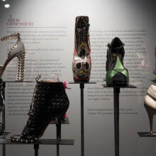 Η ιστορία της γόβας στιλέτο