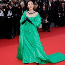 Η Μισέλ Γιο είναι η νέα πρέσβειρα του οίκου Balenciaga - Η βραβευμένη με Όσκαρ ηθοποιός θα εκπροσωπεί το brand σε καμπάνιες και events. 