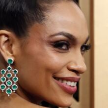 Η Ροζάριο Ντόσον στα 44 της χρόνια ετοιμάζεται να υποδεχτεί το πρώτο της εγγόνι - Η ηθοποιός υιοθέτησε την κόρη της όταν εκείνη ήταν 11 ετών.