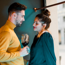 Zoom ραντεβού vs ραντεβού δια ζώσης: παλέψαμε να βγούμε για να ξαναμπούμε μέσα