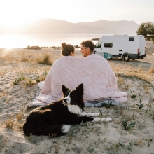 Ανήκεις στου DINKs; Ένα ζευγάρι, 0 παιδιά, διπλό εισόδημα (ok, κι ένα κατοικίδιο)