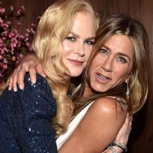 Τζένιφερ Άνιστον: Η δυνατή φιλία που συνδέει τη Νικόλ Κίντμαν - Συνδέονται από το 2005 - Η σημασία αλληλοϋποστήριξης των γυναικών στη βιομηχανία του θεάματος.