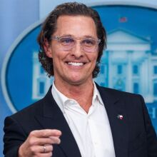 Μάθιου ΜακΚόναχι: Αποκάλυψε ότι σκέφτεται να θέσει υποψηφιότητα για πολιτικό αξίωμα στις ΗΠΑ - Ο Αμερικανός ηθοποιός μίλησε με Δημοκρατικούς και Ρεπουμπλικανούς