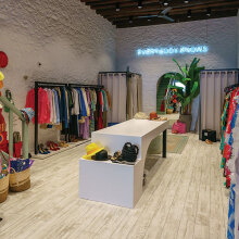 Everybody Knows Hydra: Ένα ξεχωριστό concept store στην κοσμοπολίτικη Ύδρα