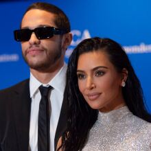 Η Κιμ Καρντάσιαν κρατάει επαφή με τον Πιτ Ντέιβιντσον