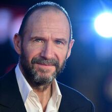 Ο Βρετανός ηθοποιός Ρέιφ Φάινς μίλησε για τις αμερικανικές εκλογές - Εκτιμά ότι ο Ντόναλντ Τραμπ κέρδισε επειδή «είπε την καλύτερη ιστορία».