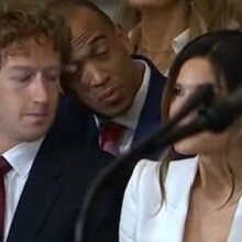 Τον πρόδωσε το βλέμμα τον κύριο Ζάκερμπεργκ