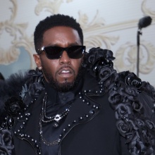 Ο Diddy έδωσε 100.000 δολάρια σε υπάλληλο ξενοδοχείου για να του παραδώσει το βίντεο με τον ξυλοδαρμό της πρώην του