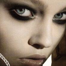 10 φρέσκα και πουδρένια αρώματα για να νιώθεις αέρινη και κομψή