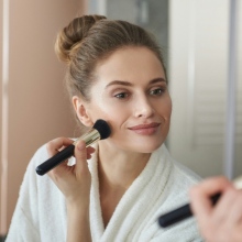 10 υγρά ρουζ και αποχρώσεις που ξεχωρίσαμε στην αγορά