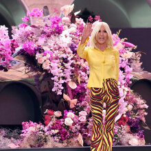 Nτονατέλα Βερσάτσε: Ποιο θα είναι το επόμενο βήμα της μετά τον Versace;