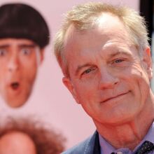 Στίβεν Κόλινς: Μετά το σκάνδαλο παιδεραστίας παντρεύτηκε φαν του, 40 χρόνια νεότερή του 