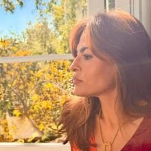 Η Εύα Μέντες