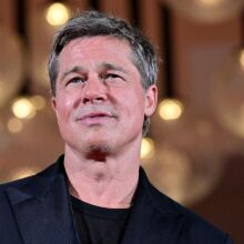 Ο Μπραντ Πιτ σπάει τη σιωπή του σχετικά με την οριστικοποίηση του διαζυγίου του με την Τζολί