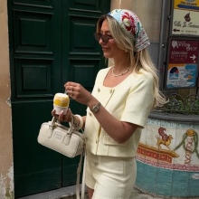 Τα 7 Microtrends & Αξεσουάρ του Καλοκαιριού 2025 που Όλες Θέλουμε να Φορέσουμε